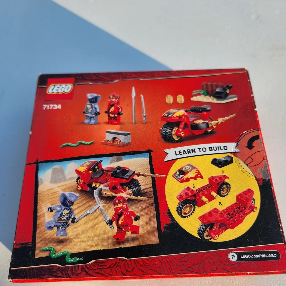 NEW LEGO Ninjago Motorcycle Kai's Blade Cycle with 2 minifigures 71734 $15